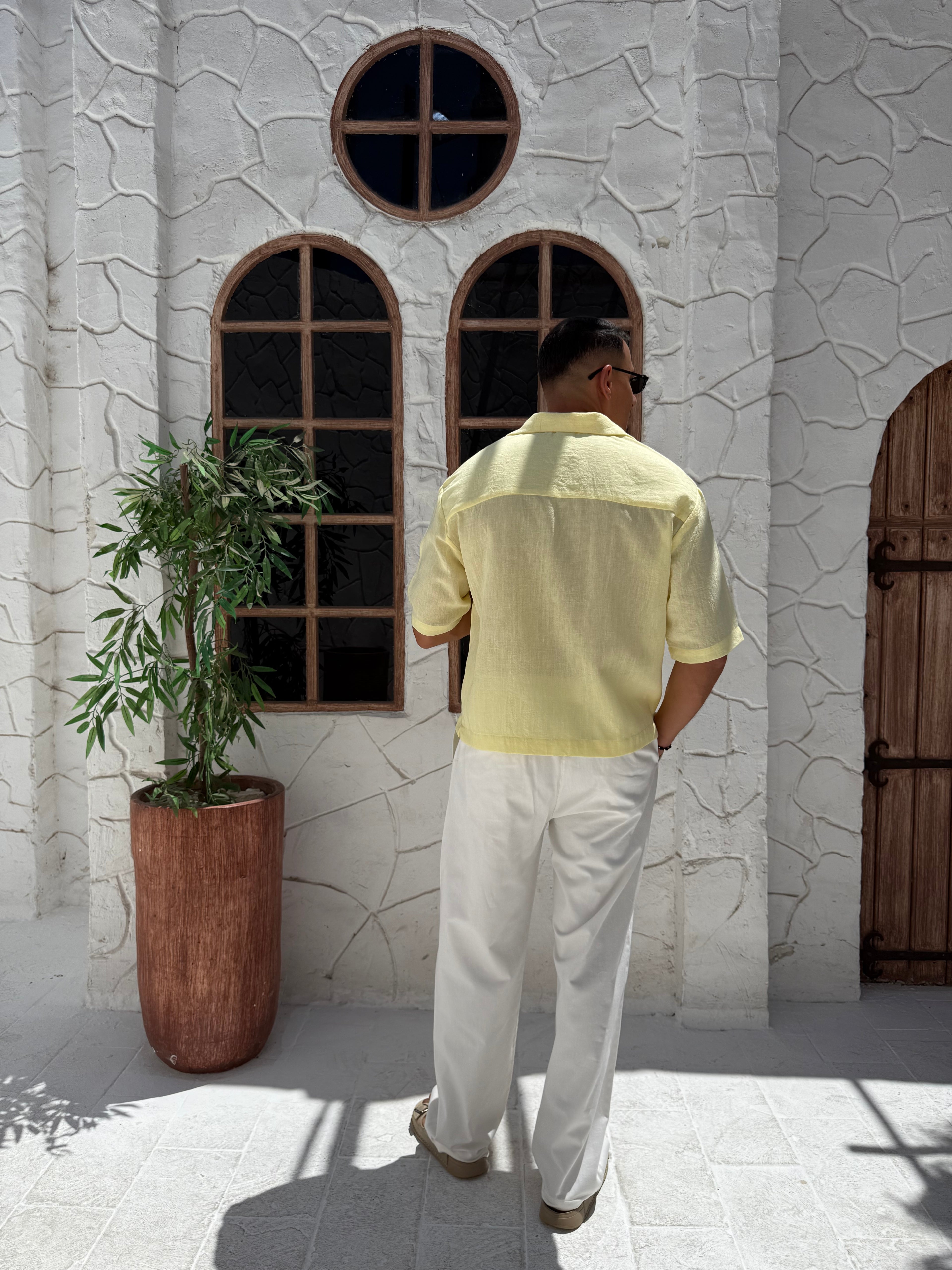 Linen shirt with half sleeves