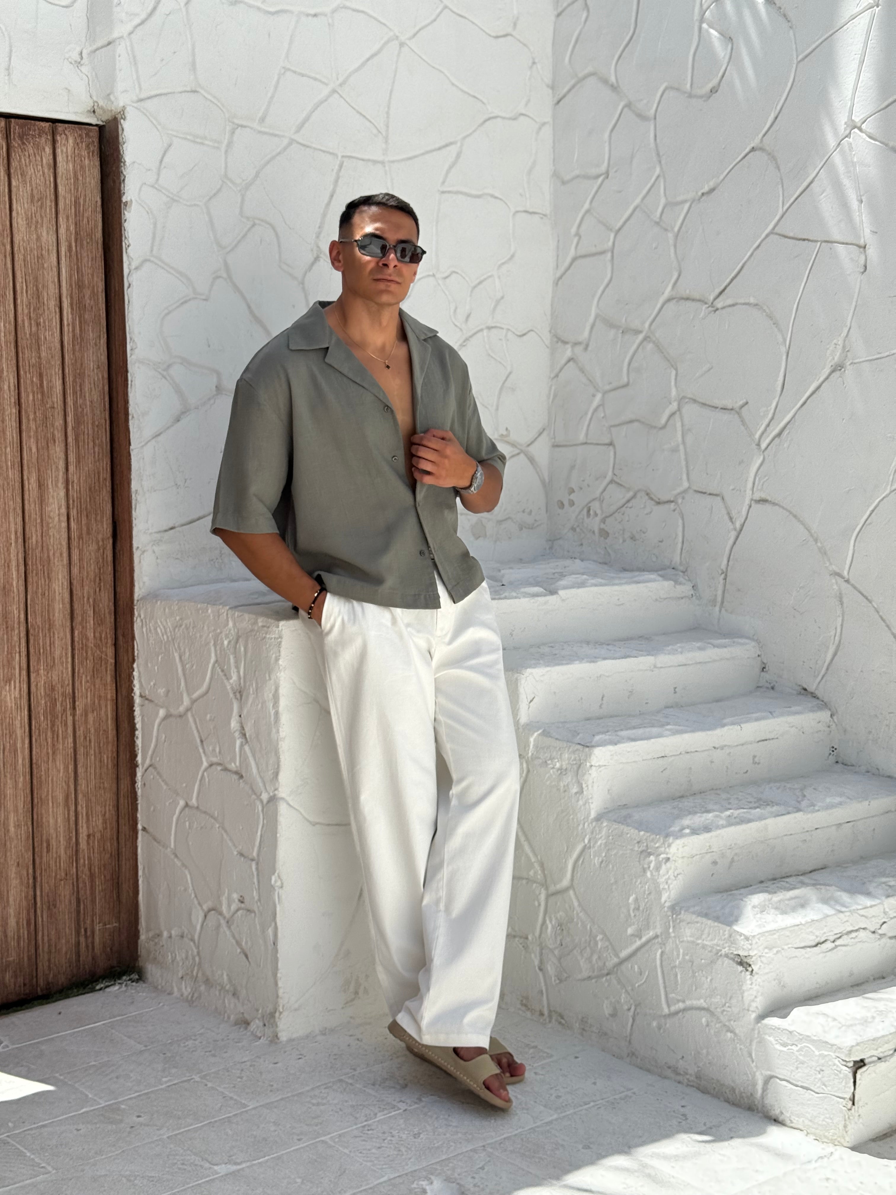 Linen shirt with half sleeves